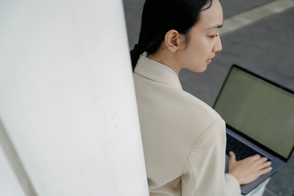 digital nomad challenges