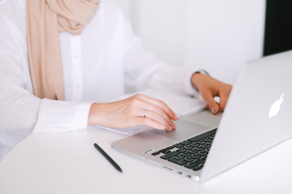 The Ultimate Guide to Thriving as a Digital Nomad: Travel & Work in 2025